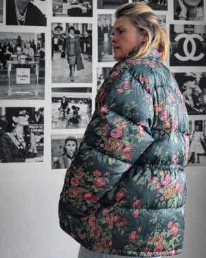 Doudoune vintage Naf Naf vert foncé fleuri rose, duvet & plumes, oversize